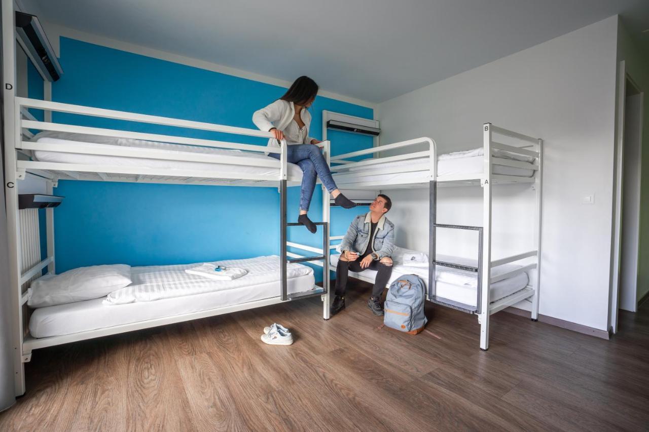 Chambre Quadruple Économique avec Salle de Bains