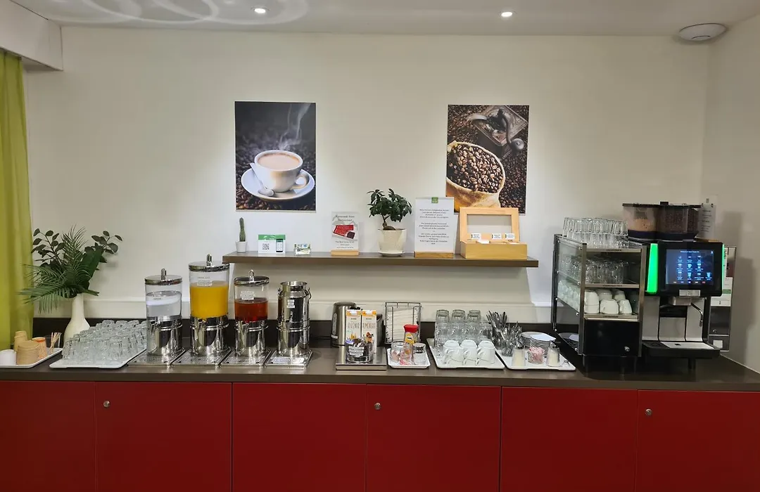Nyon Hostel-1