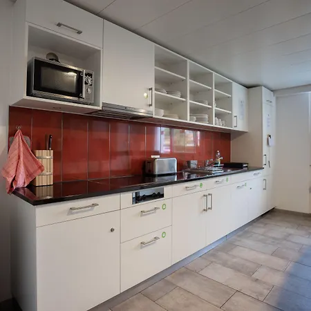 Nyon Hostel-2